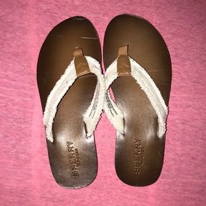SIZE 7M Sperry Top-Sider flip flops